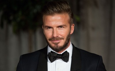 江南电竞独家-佩德里进球后怒吼庆祝